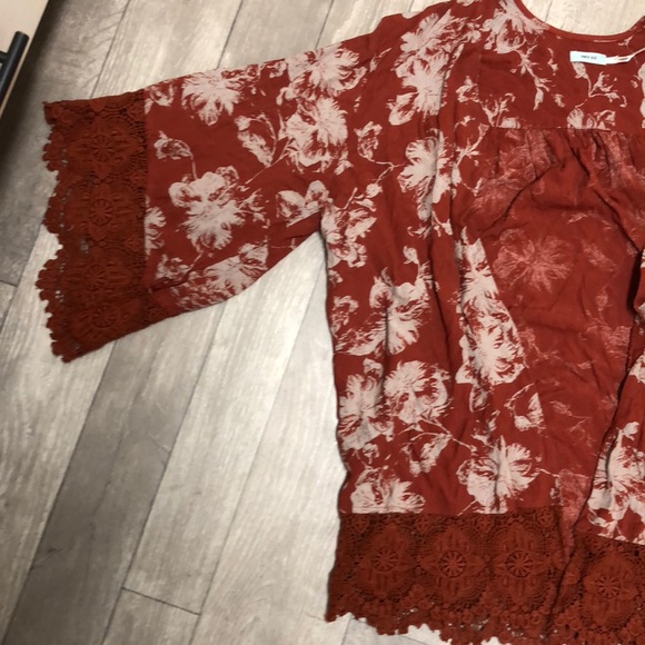 Urban Outfitters/Kimchi Blue Kimono - Picture 2 of 3